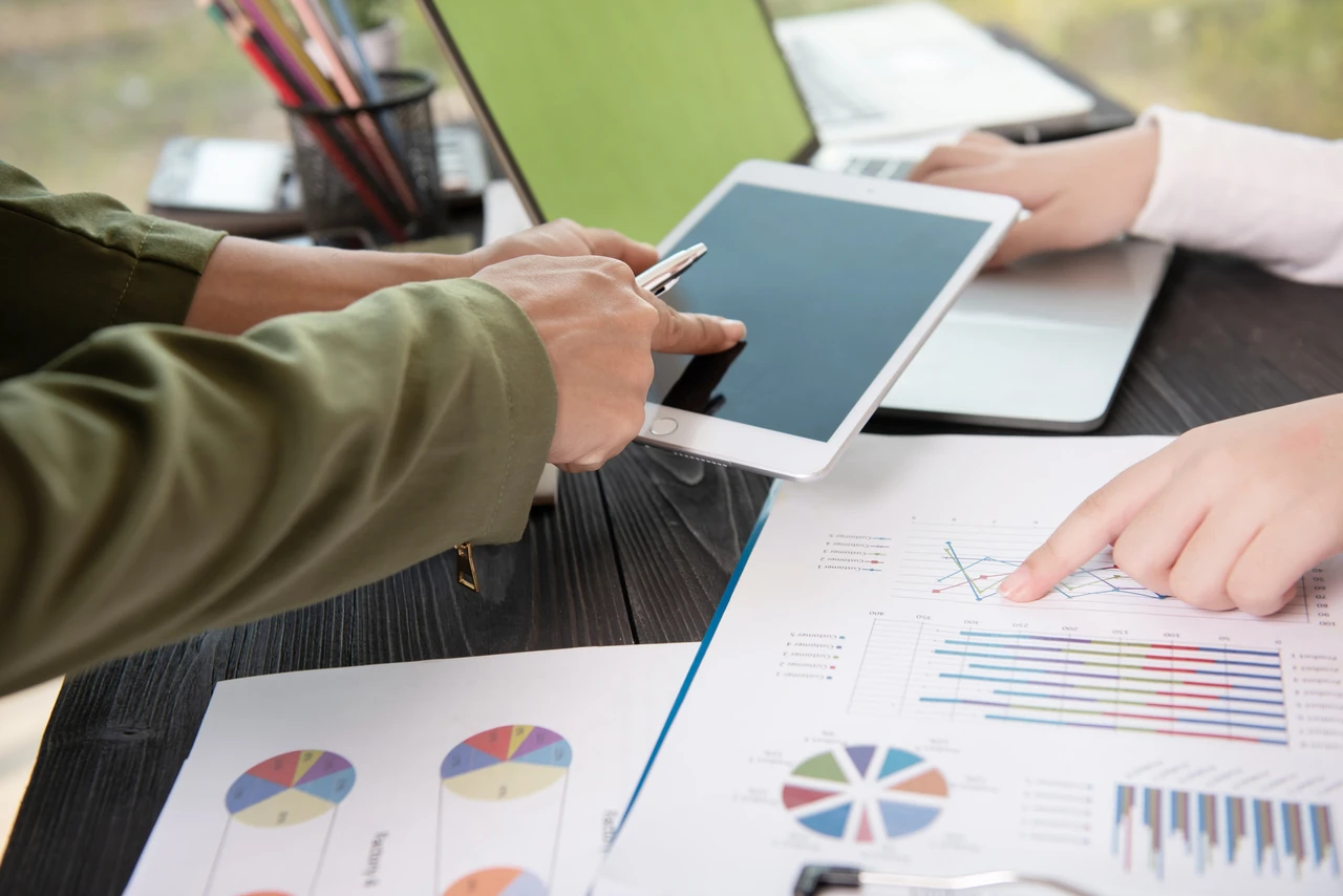 8 Proven Win Loss Analysis Playbooks for 2026: Strategies, Frameworks, and Questions for Success